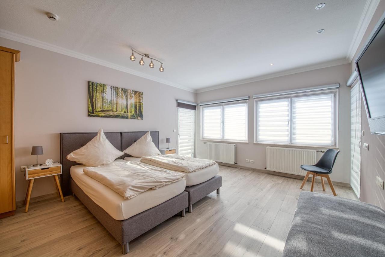 Apartment Haus Tiefenbach Бюллинген Экстерьер фото