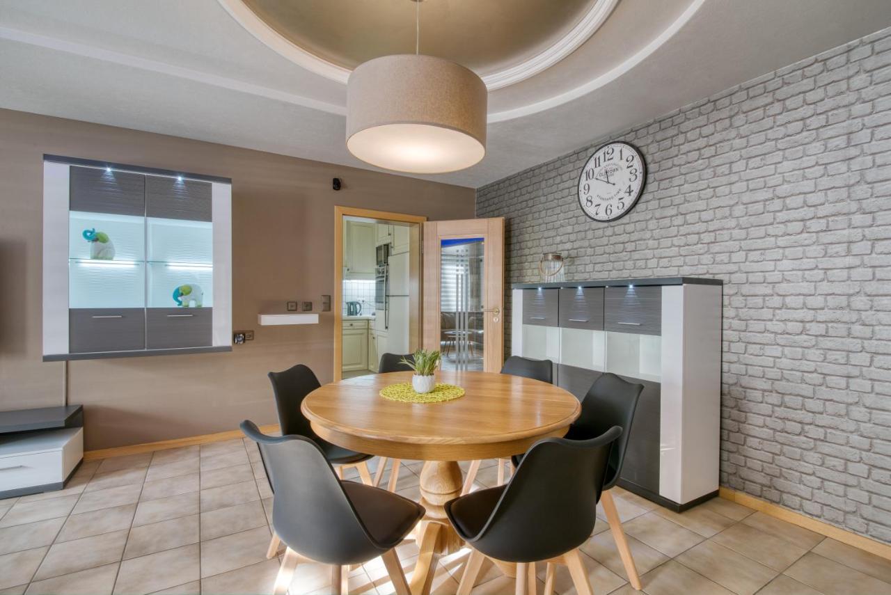 Apartment Haus Tiefenbach Бюллинген Экстерьер фото